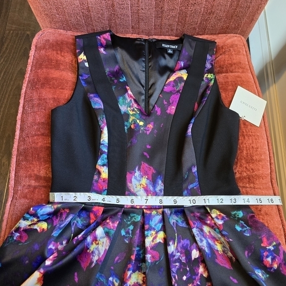 NWT Ellen Tracy Sleeveless Fit & Flare V-Neck Dress Black Multi Floral Sz. 2 - Picture 8 of 13
